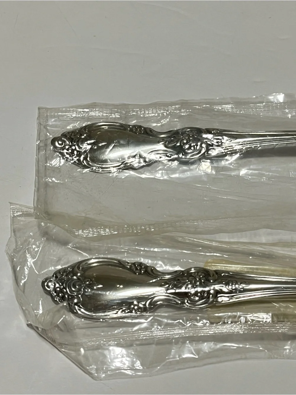 Oneida Community Brahms Stainless Flatware 14 Pieces Assortment